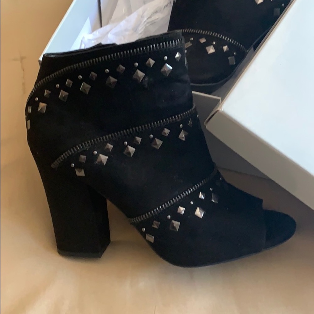 🥰 booties